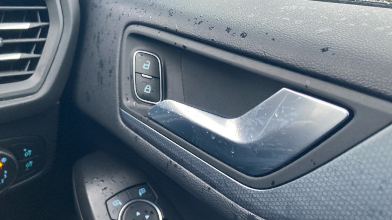 Ford Focus 1.0 EcoBoost 125 Active 5dr Petrol Hatchback